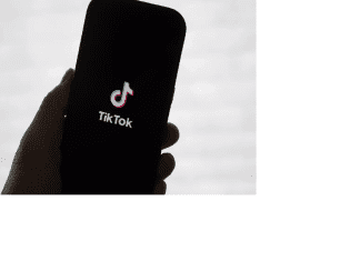 TikTok regresa a las tiendas de aplicaciones de Apple y Google en Estados Unidos